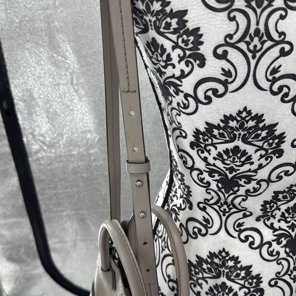 Michael Kors MICHAEL Mercer Gallery Gray Leather Tote - Picture 8 of 13